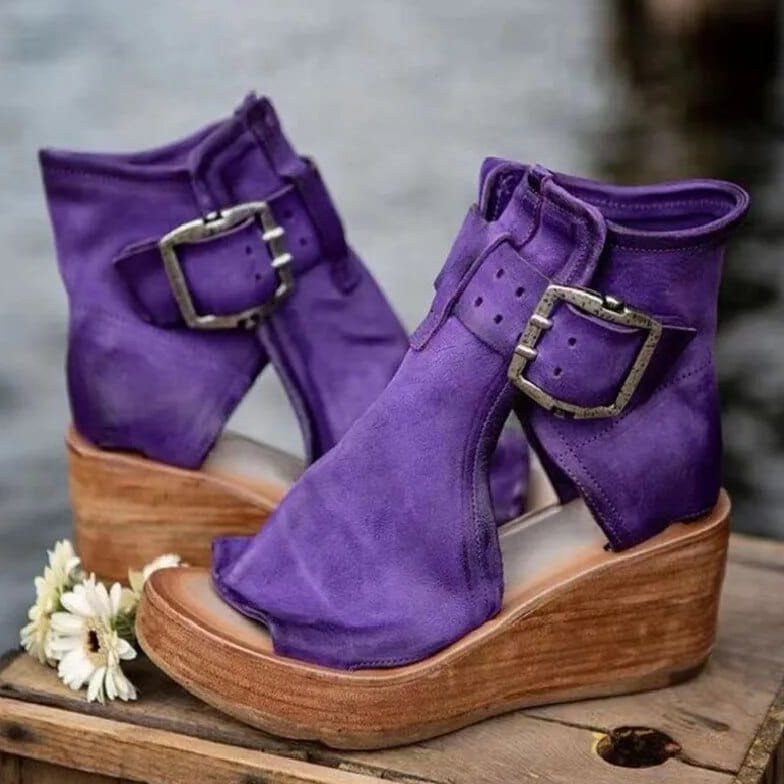 Stiefeletten Damen mit Keilabsatz und Schnalle in Lederoptik