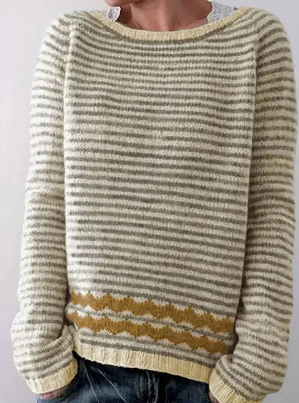 Pullover Damen Strickpullover mit Streifen und Wellenmuster am Saum