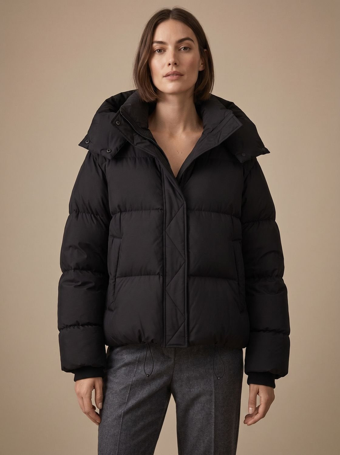 Daunenjacke Damen gefüttert, kurz und Oversize mit Kapuze