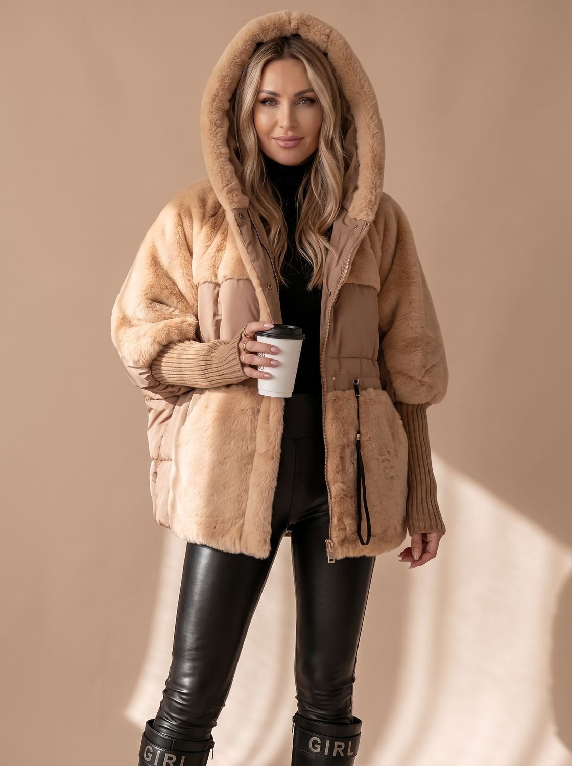 Daunenjacke Damen gesteppt, Oversize mit Kunstfell-Kragen und Kapuze