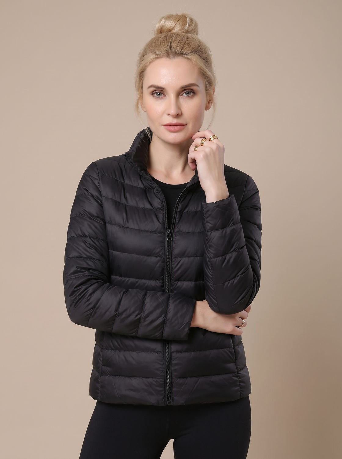 Daunenjacke Damen leicht und wasserdicht mit Stehkragen