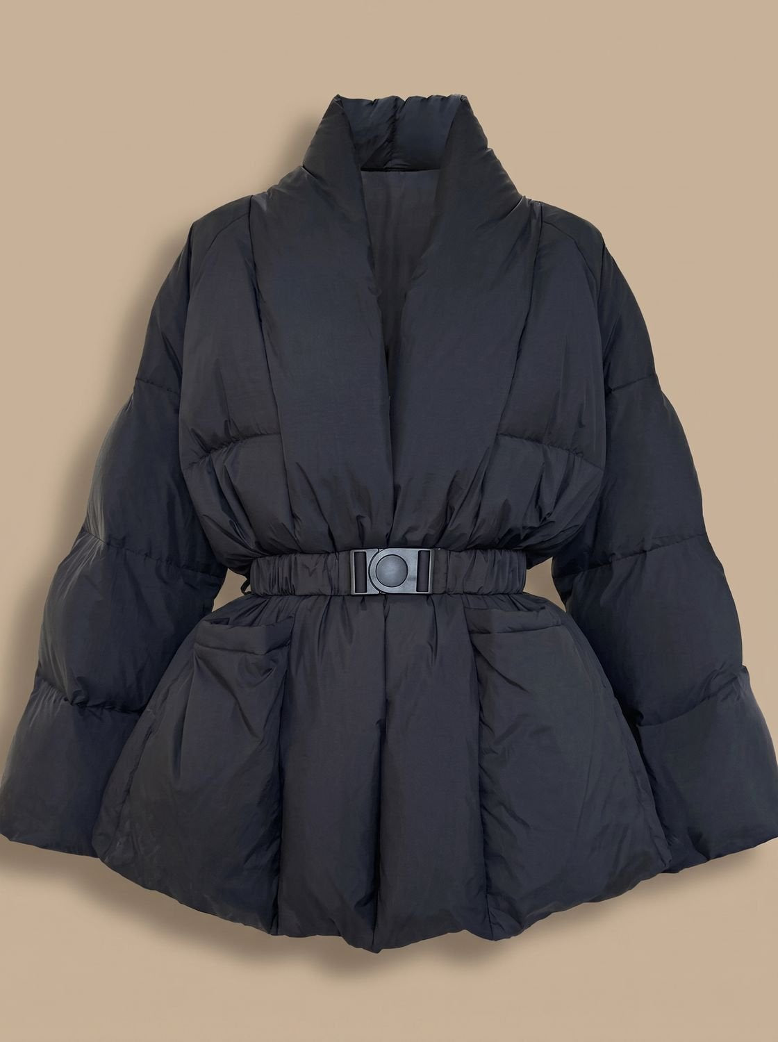 Daunenjacke Damen Oversize mit Gürtel und Stehkragen für den Winter