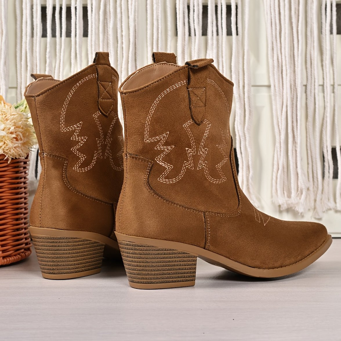 Stiefeletten Damen Cowboystiefel mit Westernstickerei und Blockabsatz