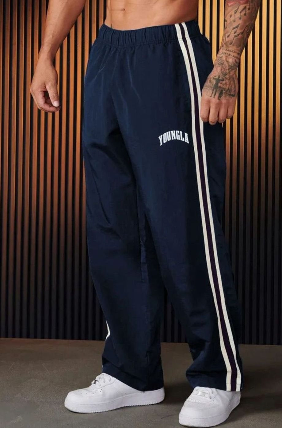 Jogging Hosen Herren mit Streifen, Seitentaschen und elastischem Bund