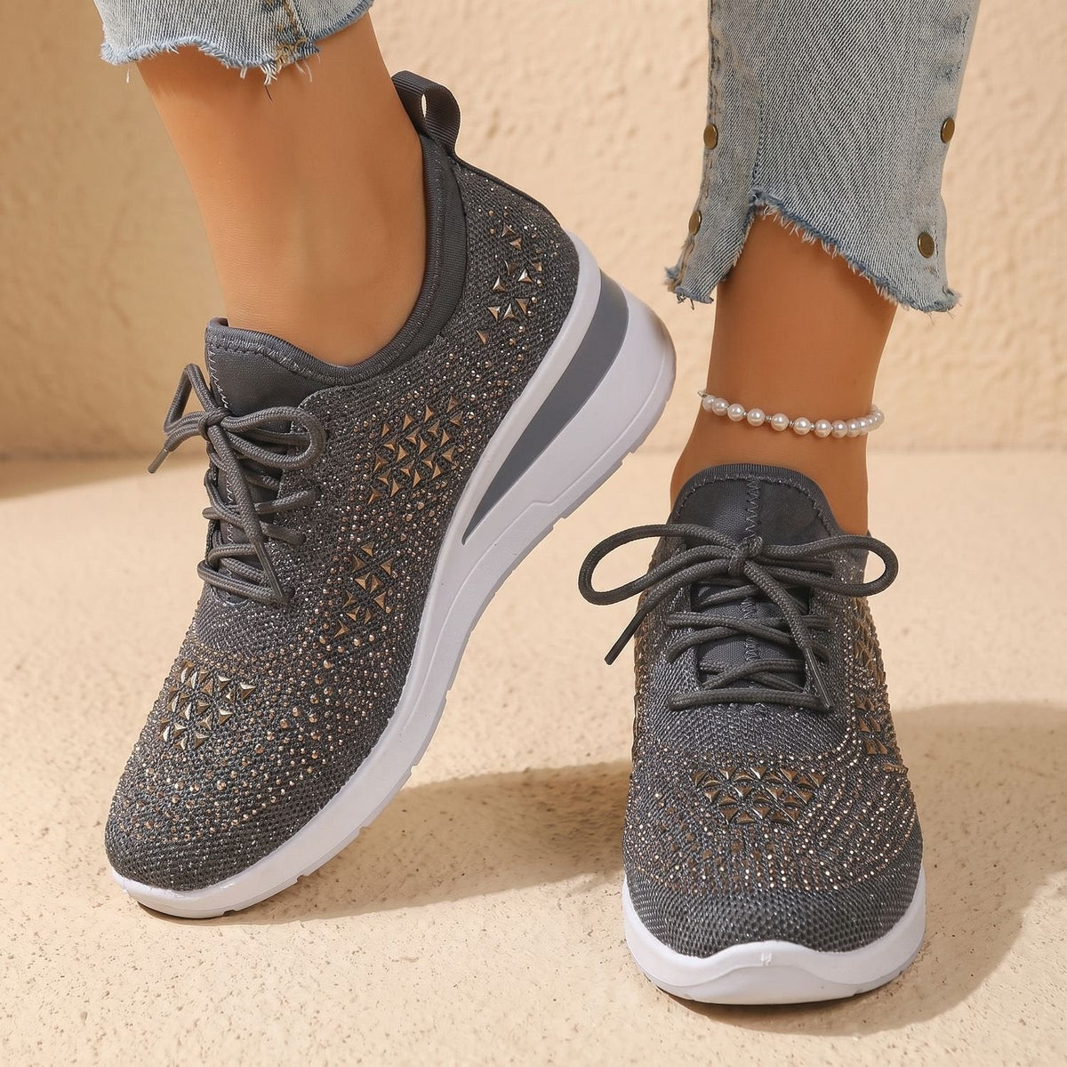 Orthopädische Schuhe Damen aus Strick, atmungsaktiv mit Strass