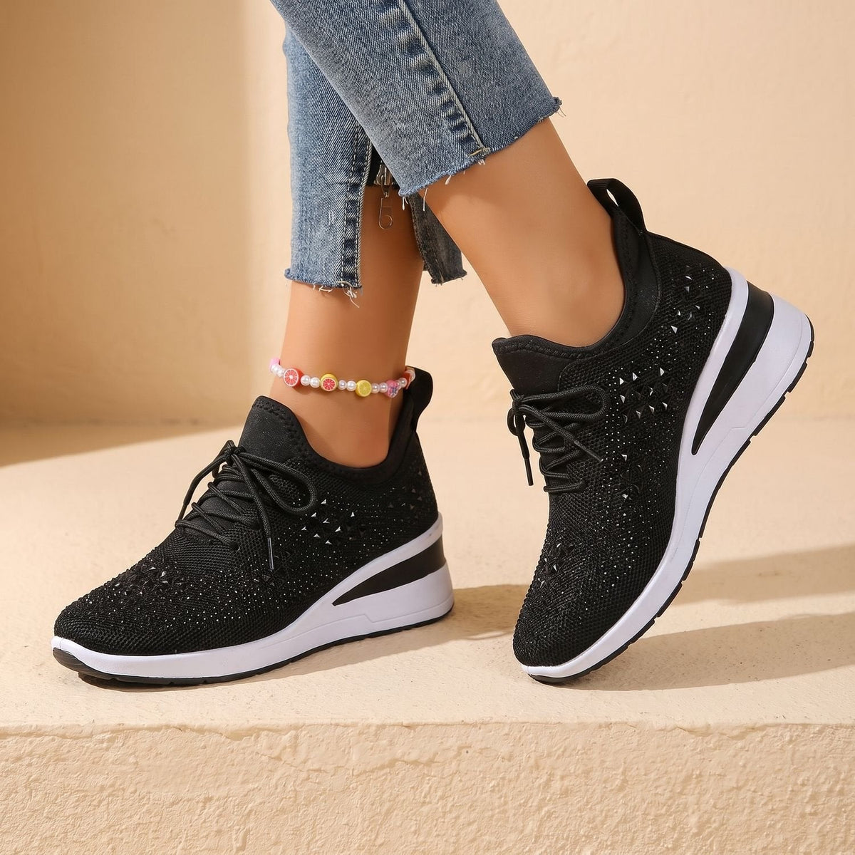 Orthopädische Schuhe Damen aus Strick, atmungsaktiv mit Strass