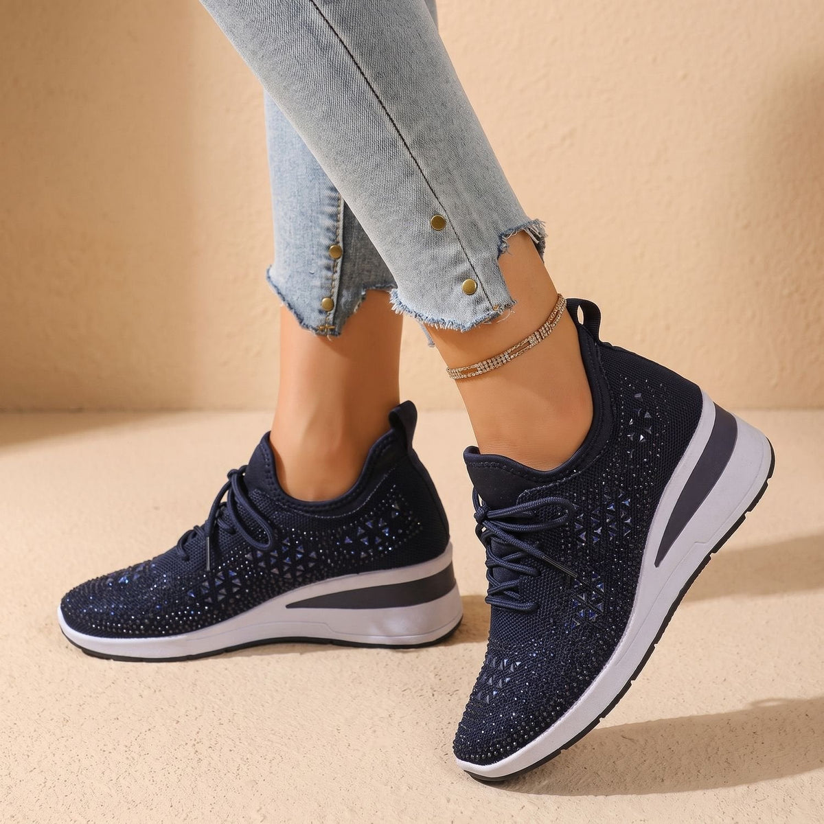 Orthopädische Schuhe Damen aus Strick, atmungsaktiv mit Strass
