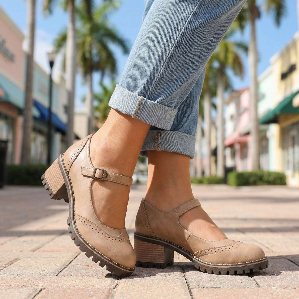 Pumps mit T-Riemchen und Blockabsatz für Damen