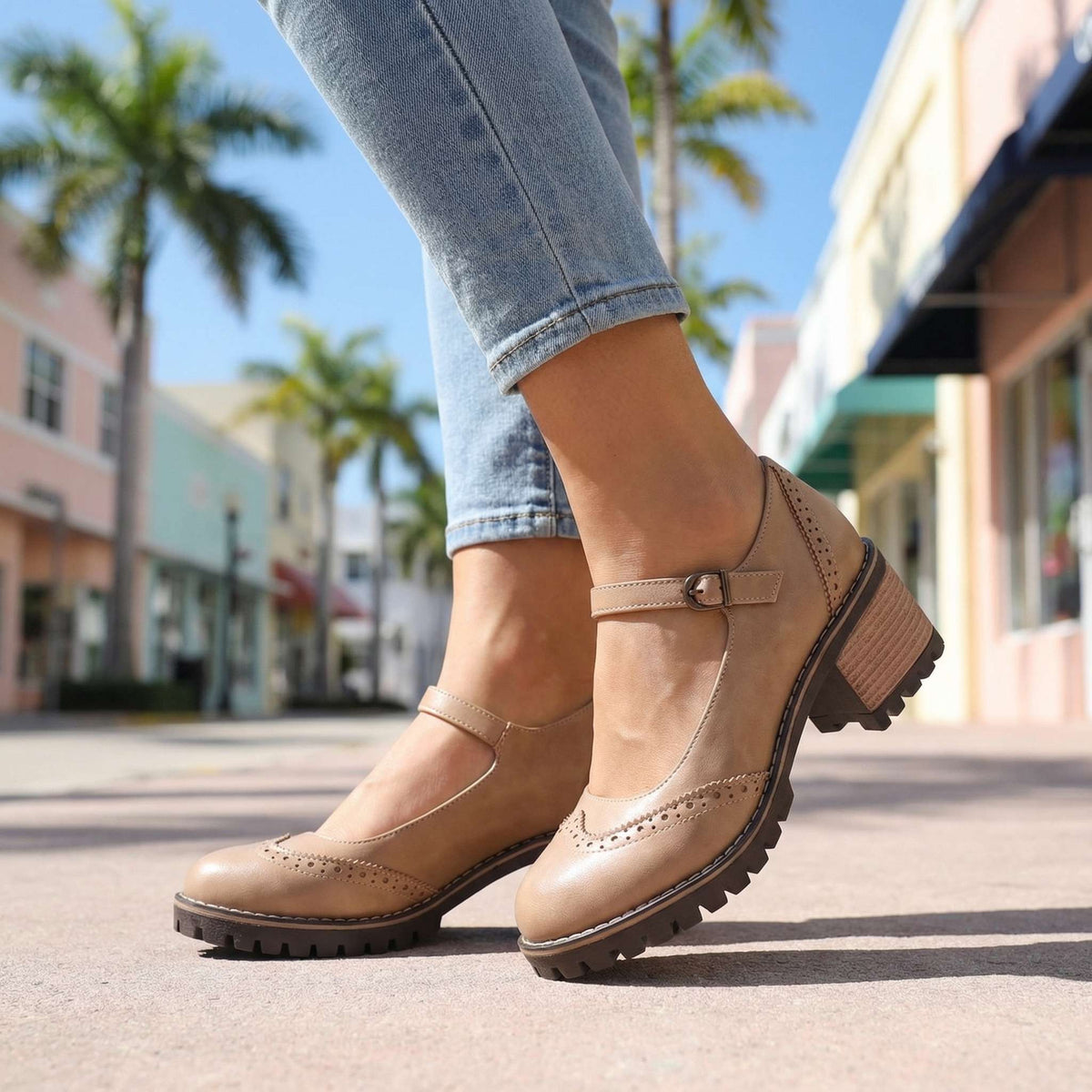 Pumps mit T-Riemchen und Blockabsatz für Damen