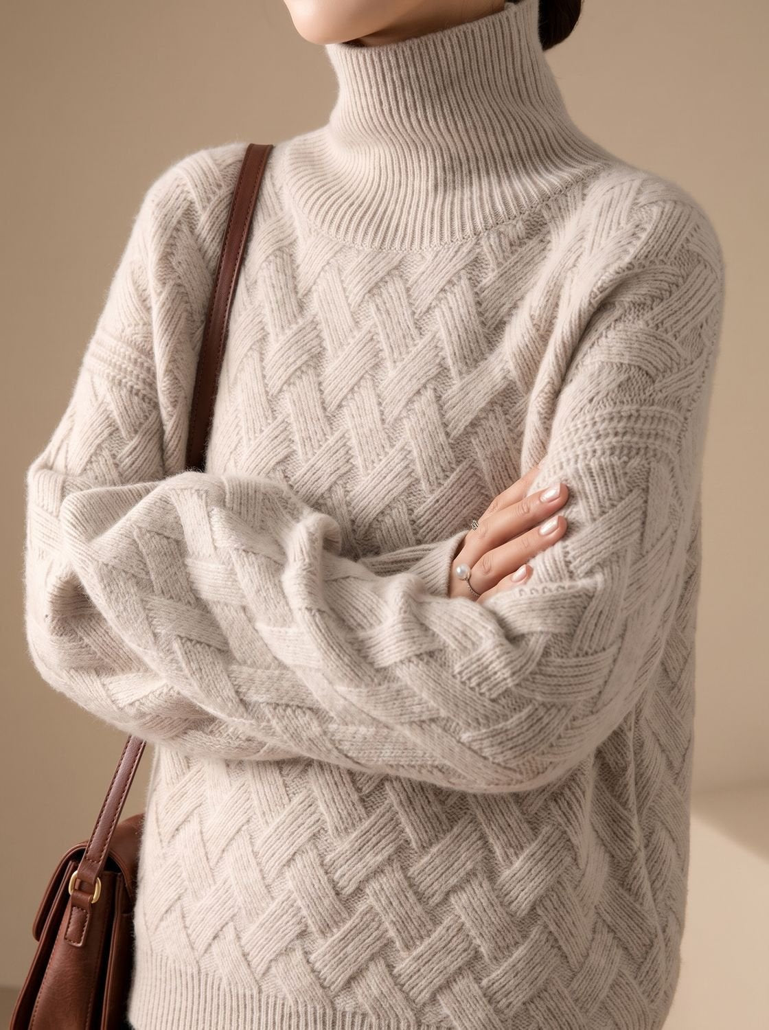 Rollkragenpullover Damen in Oversize mit Zopfmuster für den Winter