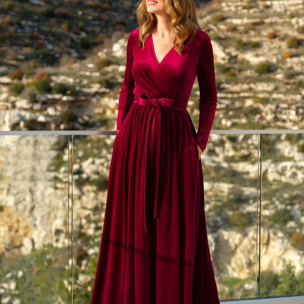 Samtkleid mit Wickelschnitt und V-Ausschnitt für Damen