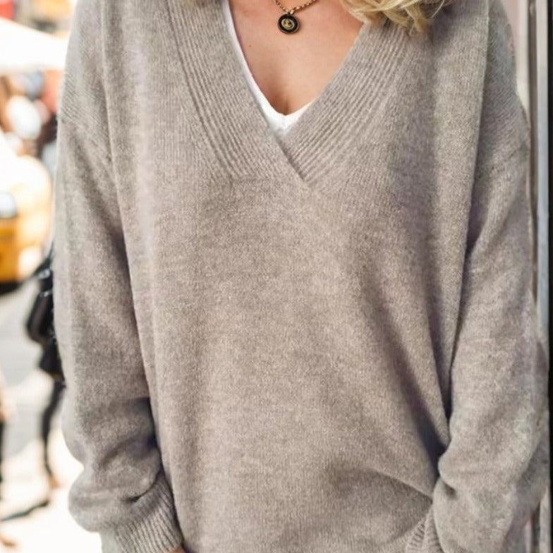 Pullover Damen oversized mit V Ausschnitt aus Feinstrick langarm