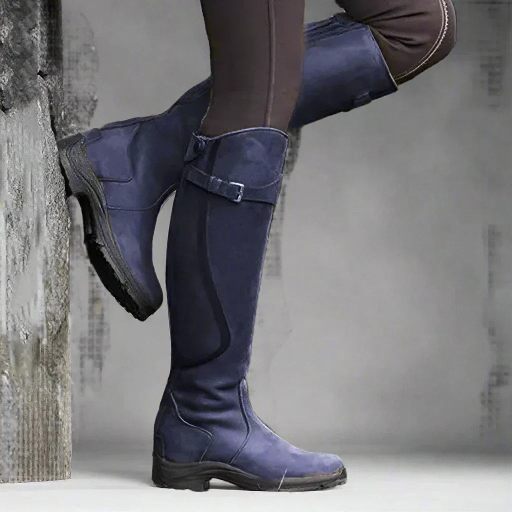 Kniehohe Stiefel mit Rückenzip und Zierschnalle für Damen in Lila - Ansicht 6