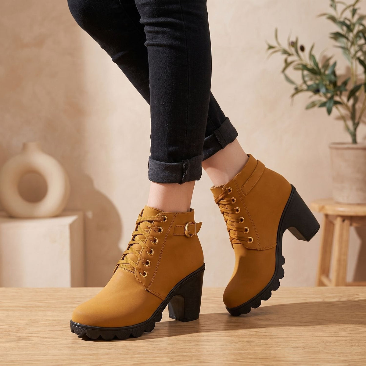 Stiefeletten Damen aus Kunstleder mit Blockabsatz und Schnürung