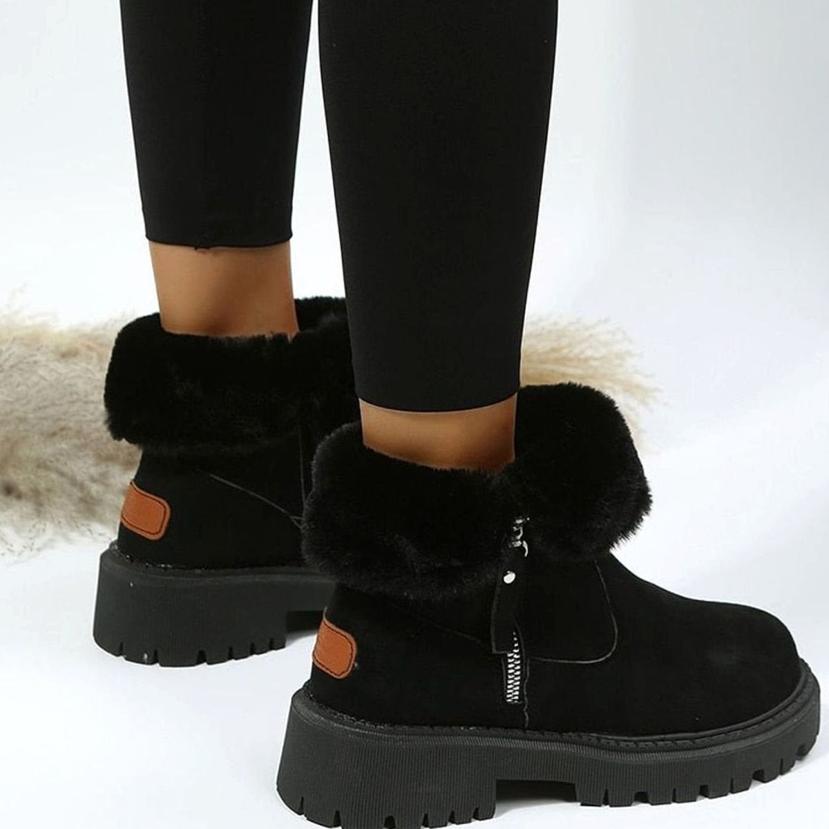 Gefütterte Stiefeletten Damen in Wildleder-Optik mit Reißverschluss