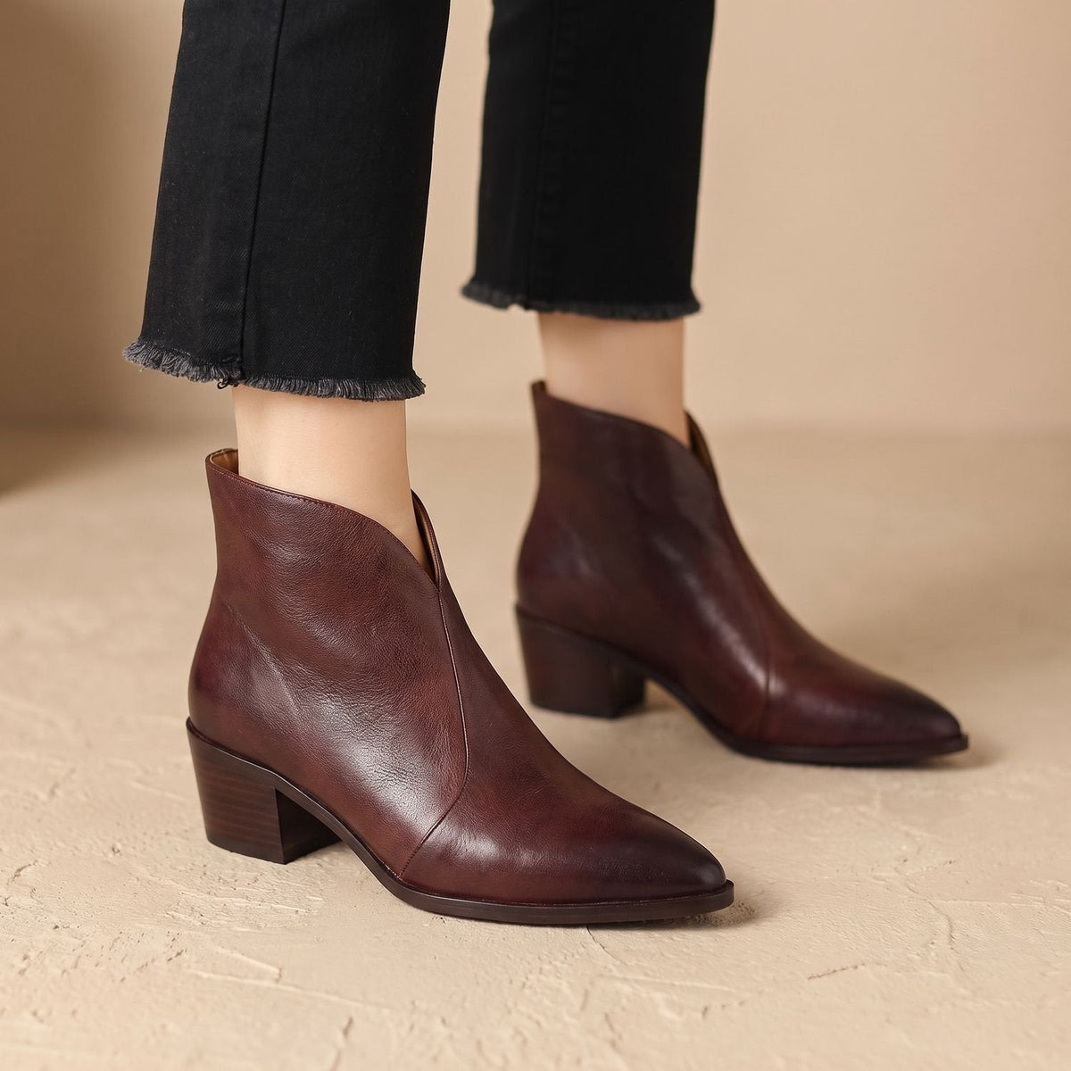 Stiefeletten Damen in Lederoptik mit Blockabsatz und spitzer Zehenform
