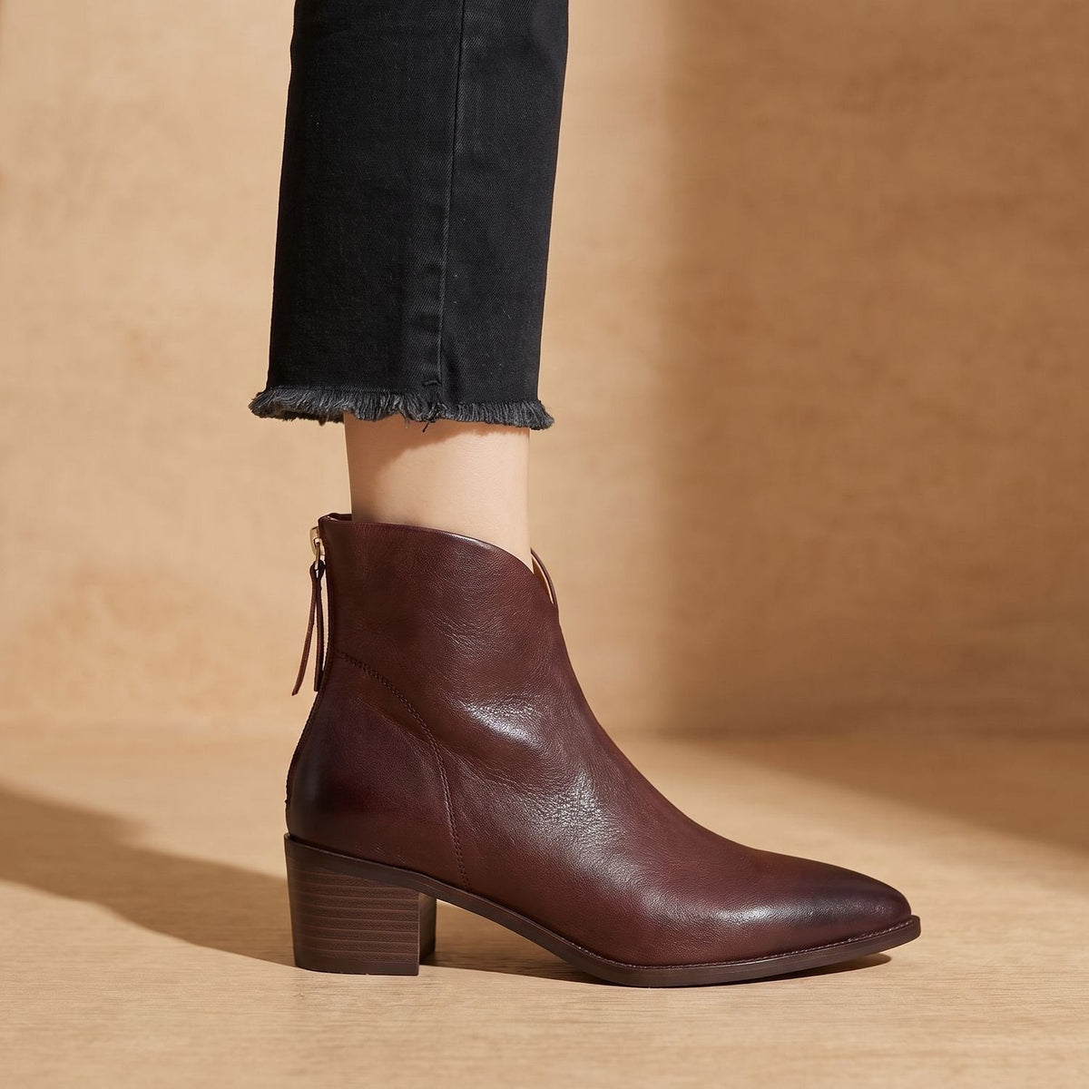 Stiefeletten Damen in Lederoptik mit Blockabsatz und spitzer Zehenform