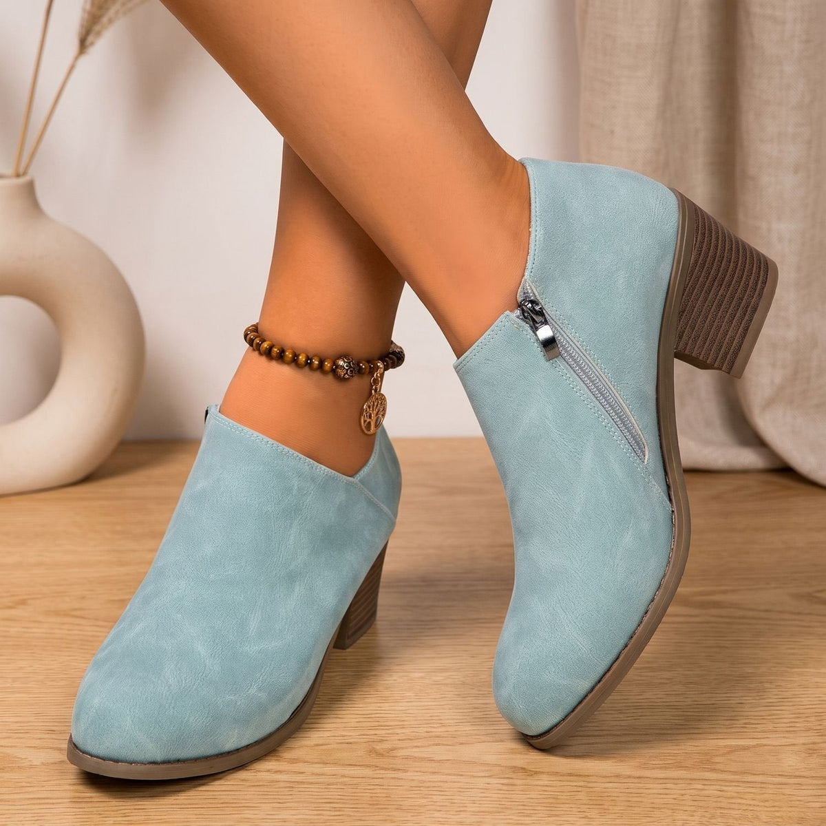 Stiefeletten Damen mit Blockabsatz, seitlichem Reißverschluss und runder Spitze