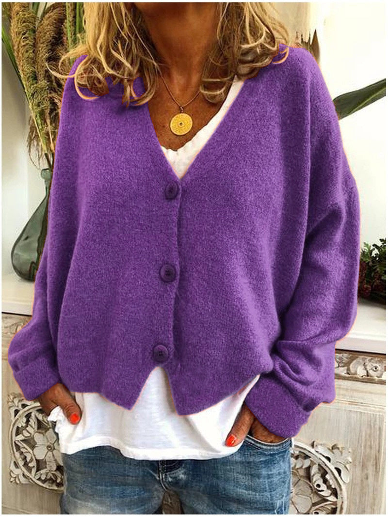 Kurze Strickjacke mit V-Ausschnitt und Knöpfen für Damen in Violett - Ansicht 4