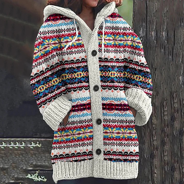 Strickjacke mit Kapuze, Muster und großen Knöpfen für Damen in Bunt