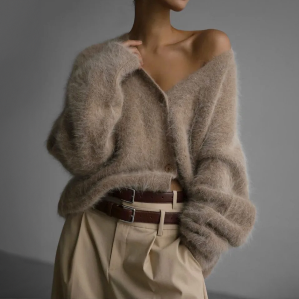 Strickjacke mit V-Ausschnitt und großer Knopfleiste für Damen in Braun - Ansicht 2