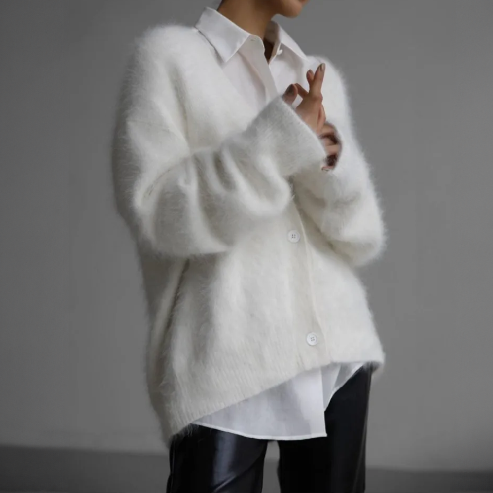 Strickjacke mit V-Ausschnitt und großer Knopfleiste für Damen in Weiß - Ansicht 7