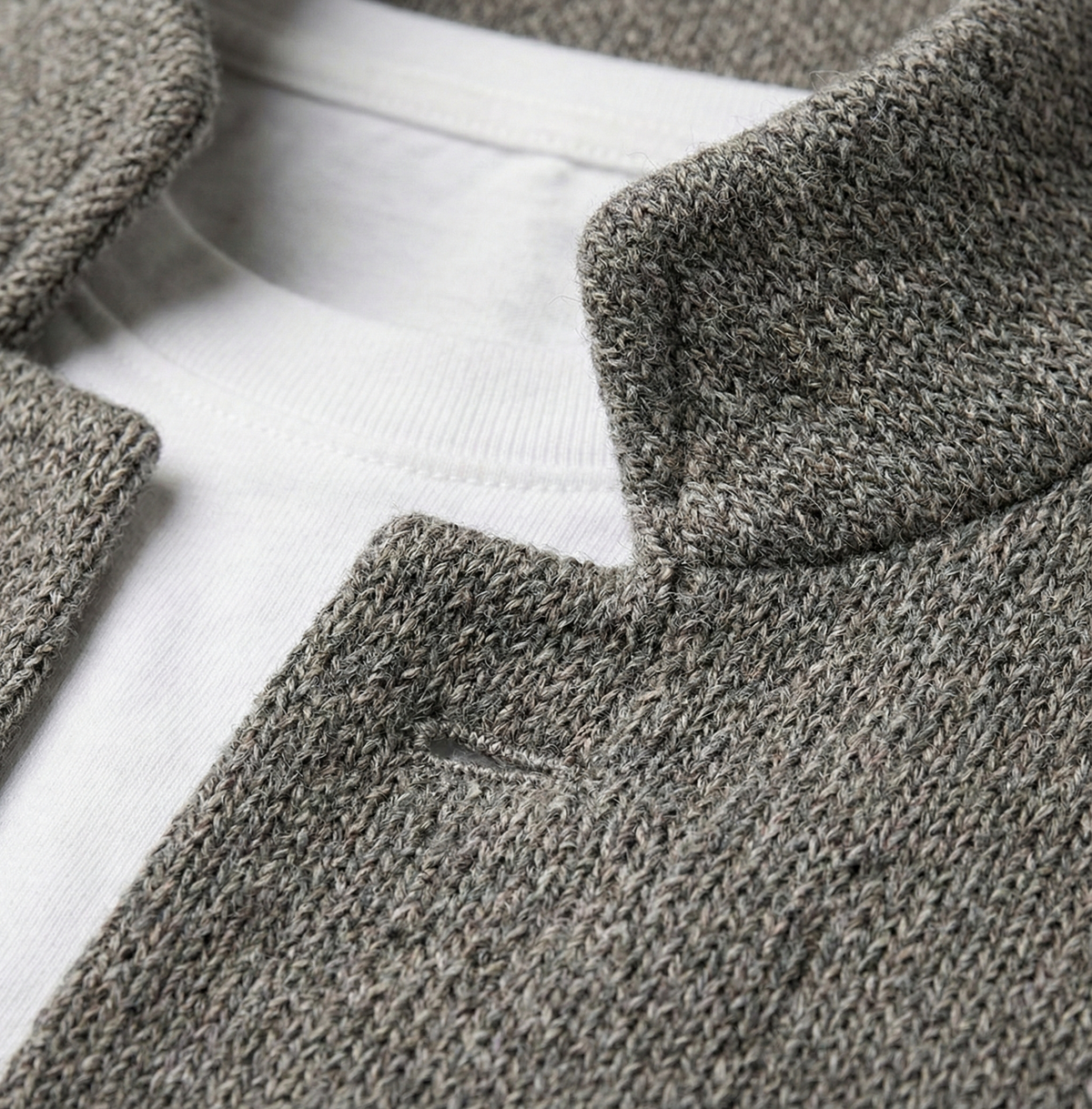 Strickjacke Herren mit markanter Struktur und entspanntem Schnitt