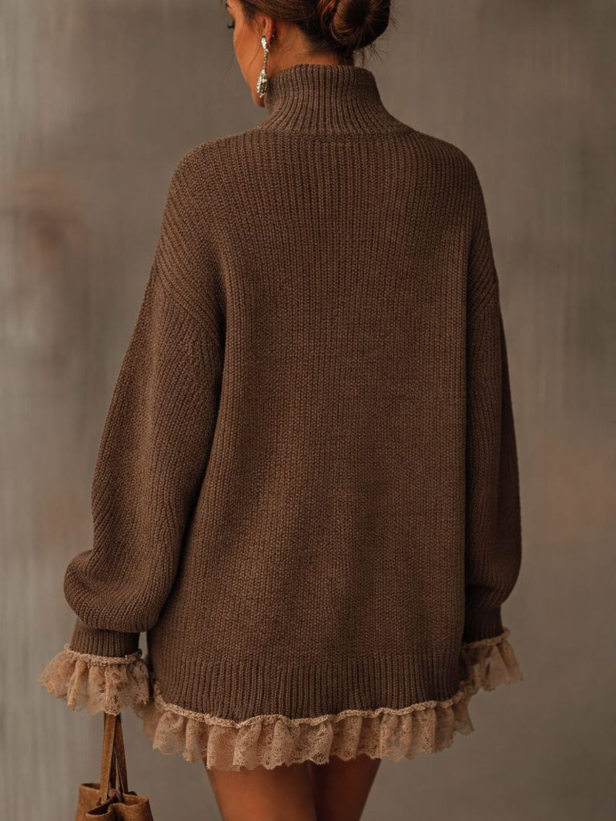 Strickkleid mit Rippstruktur und Spitzenrüschen für Damen