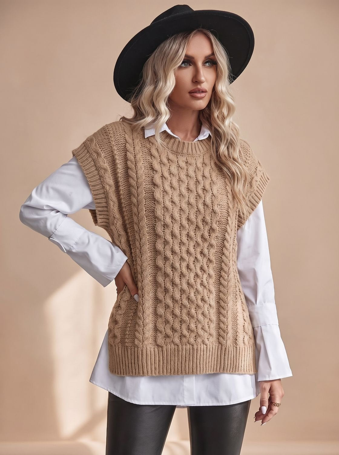 Strickweste Damen locker geschnitten mit Zopfmuster, Pullunder
