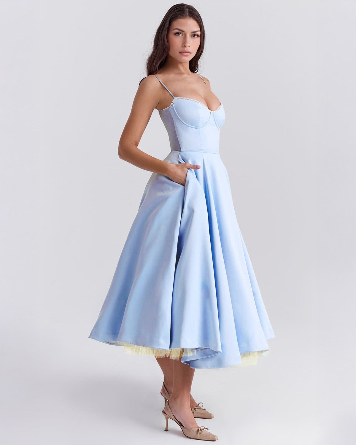 Damen Midikleid mit Herz-Ausschnitt und ausgestelltem Rock - weitere Ansicht