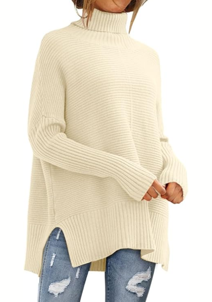 Damen Rollkragenpullover in Rippstrick mit Seitenschlitzen in Beige