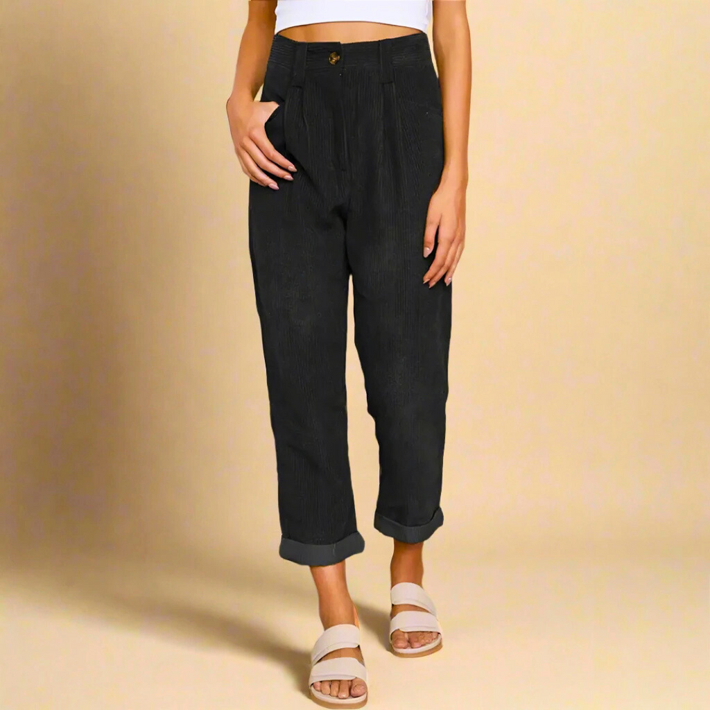 Cordhose mit Bundfalten in Schwarz