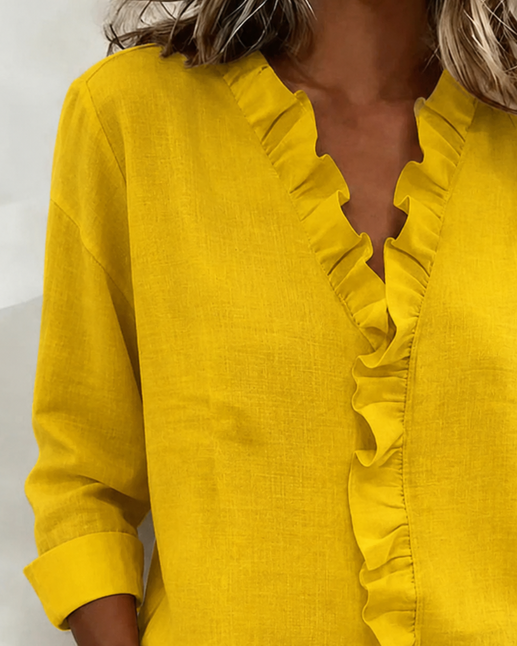 Damen Bluse mit Rüschen und V-Ausschnitt, langarm, Ansicht 13