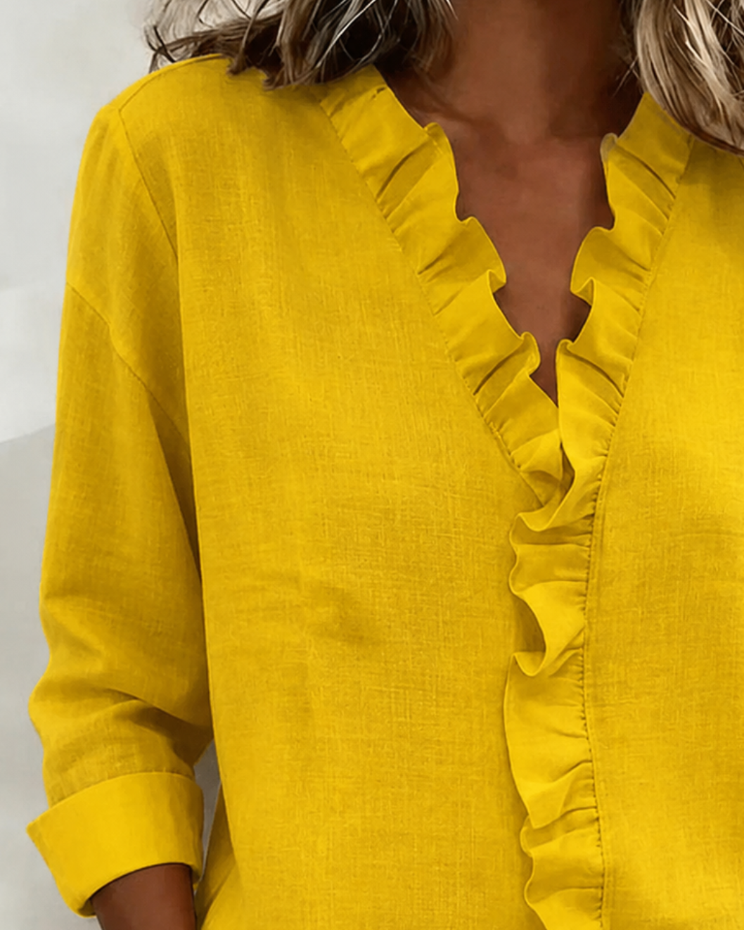 Bayer Modehaus - Damen Bluse mit Rüschen und V-Ausschnitt, langarm - Produktbild 13