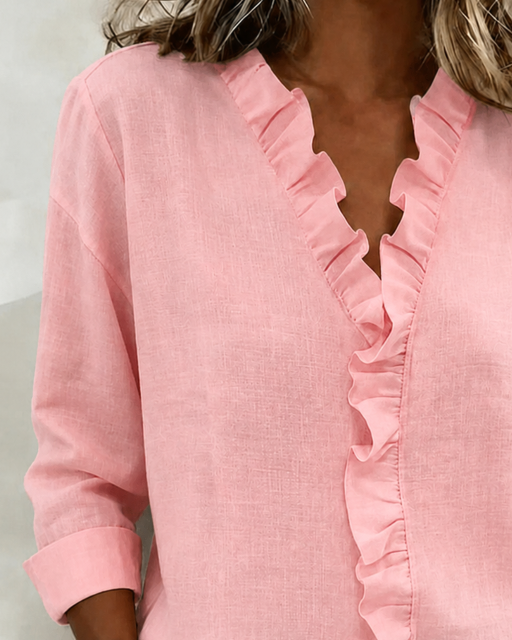 Damen Bluse mit Rüschen und V-Ausschnitt, langarm, Ansicht 14