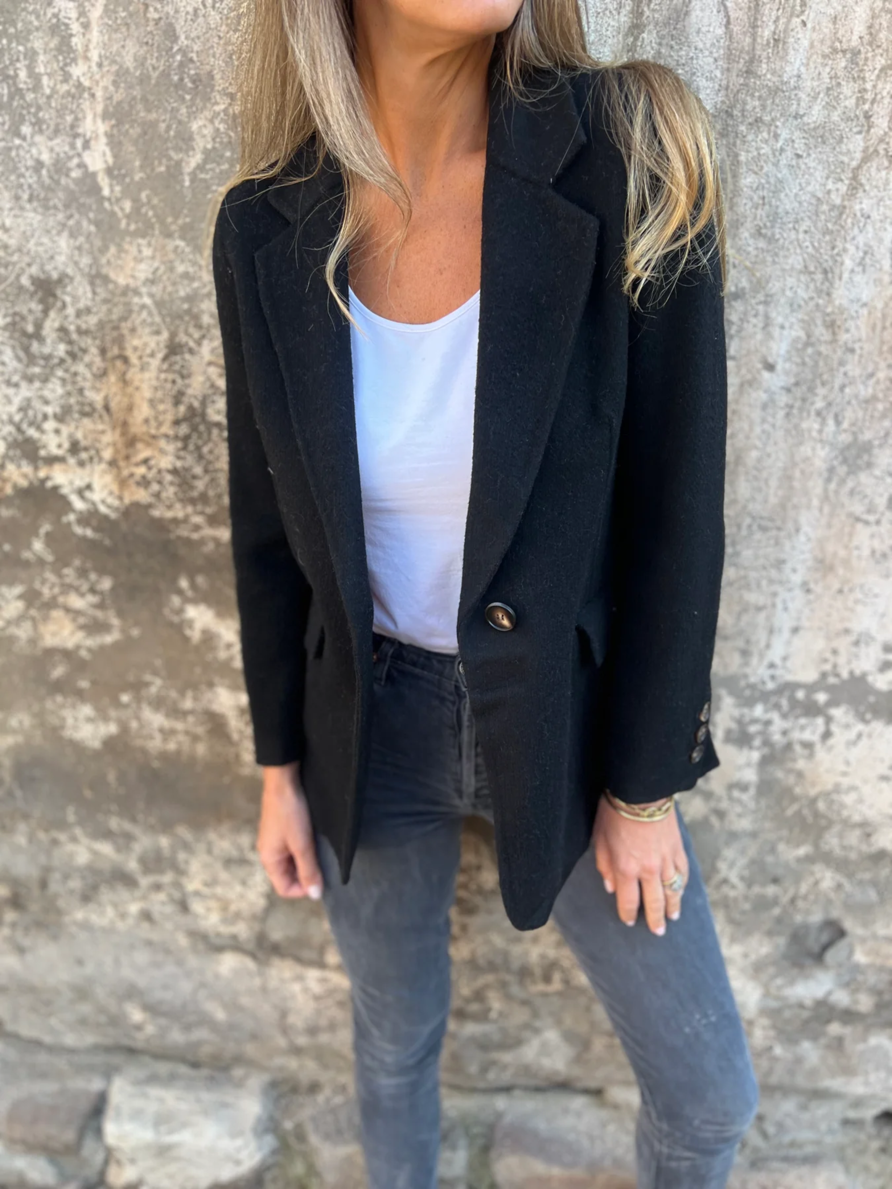Einreihiger Damen-Blazer mit Reverskragen, hüftlang - weitere Ansicht