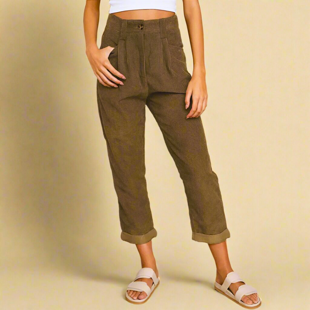 Cordhose mit Bundfalten in Braun