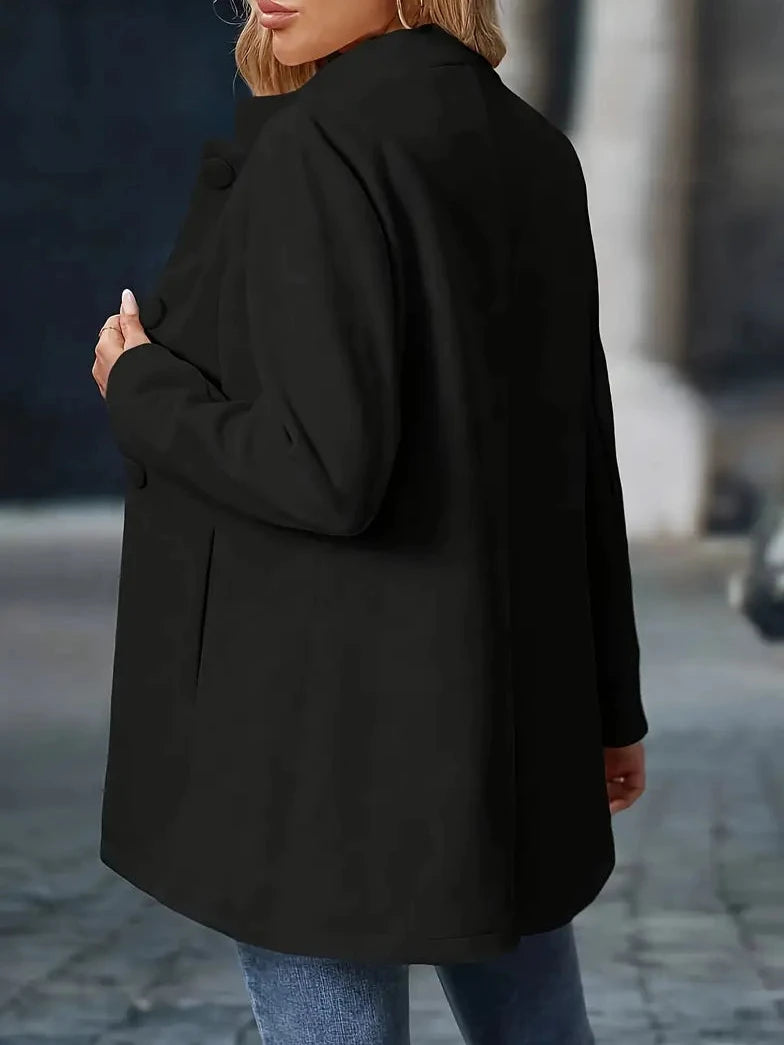 Bayer Modehaus - Damen Taillierte Jacke mit Stehkragen und Stoffknöpfen - Produktbild 10