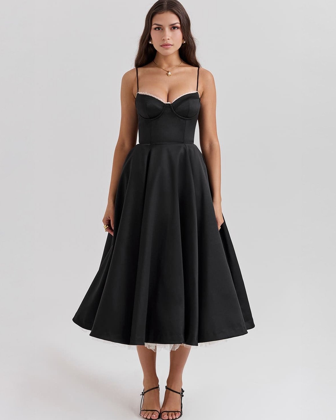 Bayer Modehaus - Damen Midikleid mit Herz-Ausschnitt und Spaghettiträgern in Schwarz