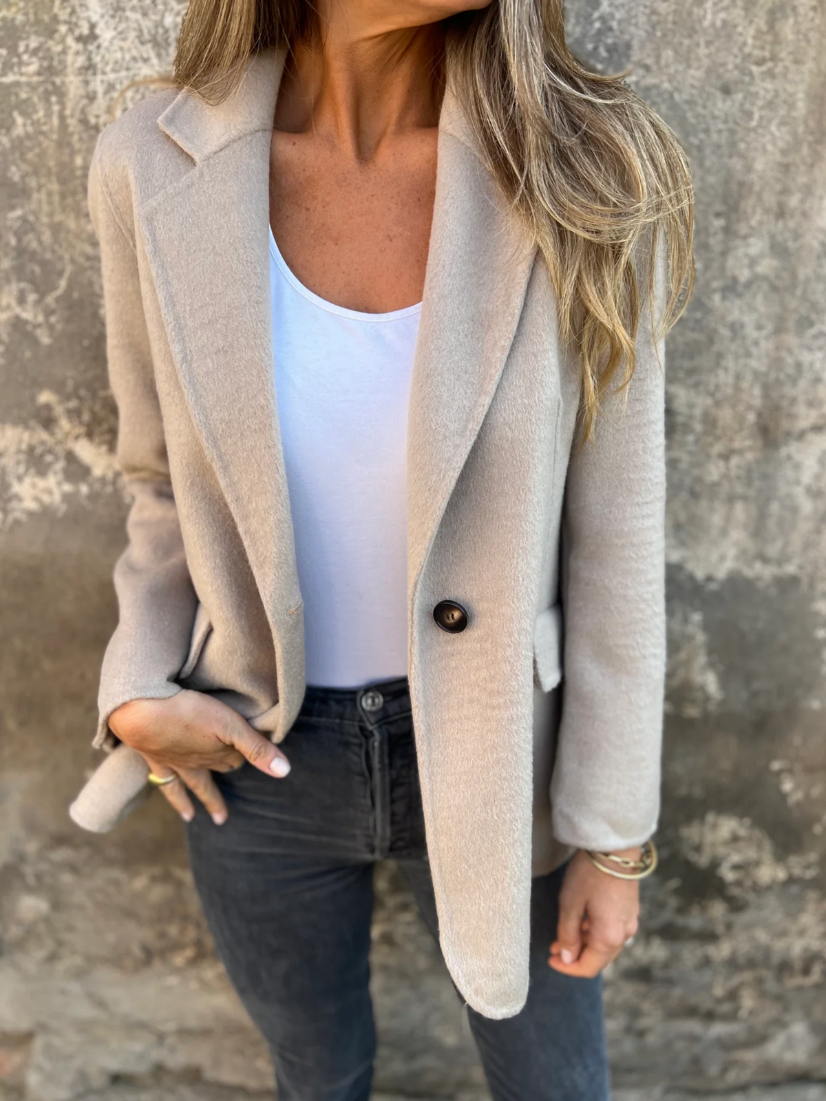 Bayer Modehaus - Damen Blazer mit Reverskragen, einreihig, hüftlang in Beige