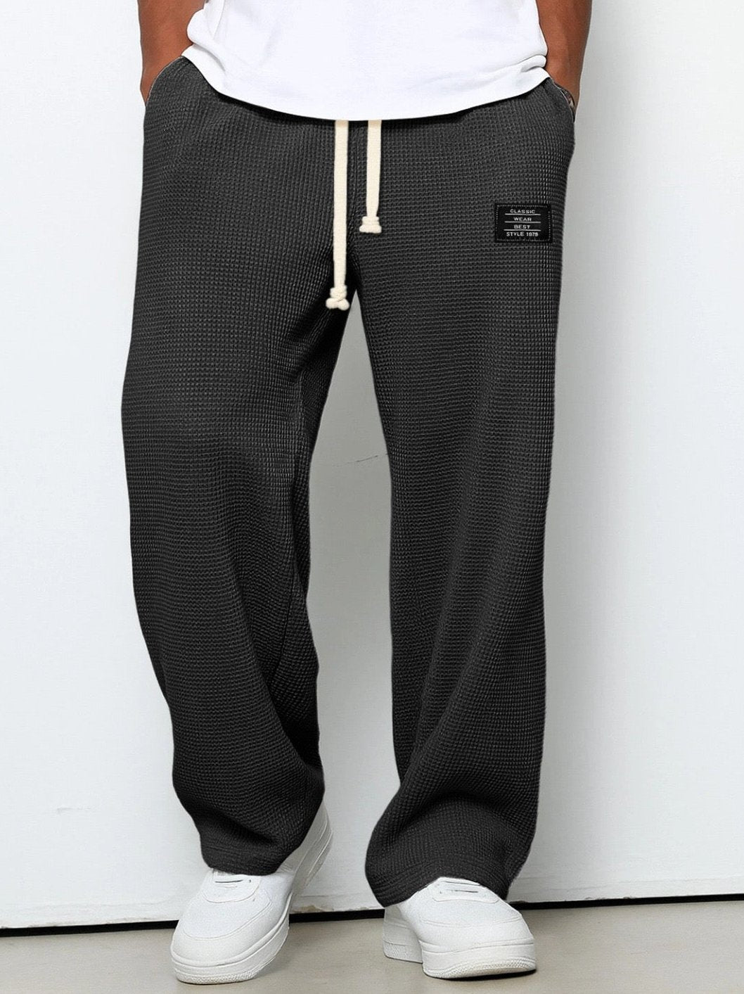 Bayer Modehaus - Herren Wide-Leg-Hose mit Kordelzug, Waffelstruktur in Schwarz