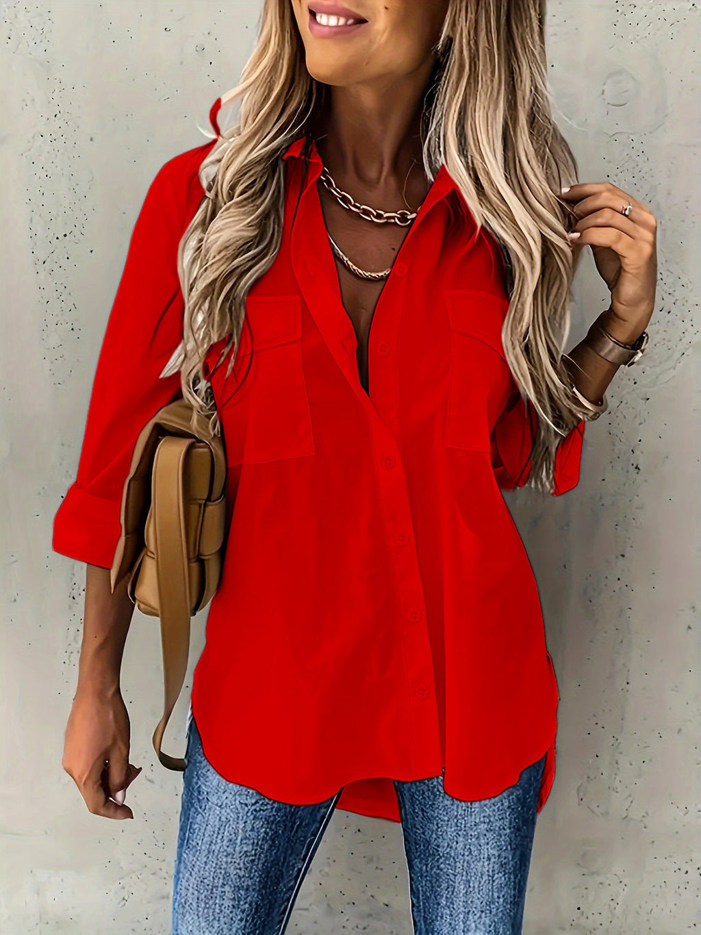 Hemdbluse mit Umlegekragen und Brusttaschen in Rot