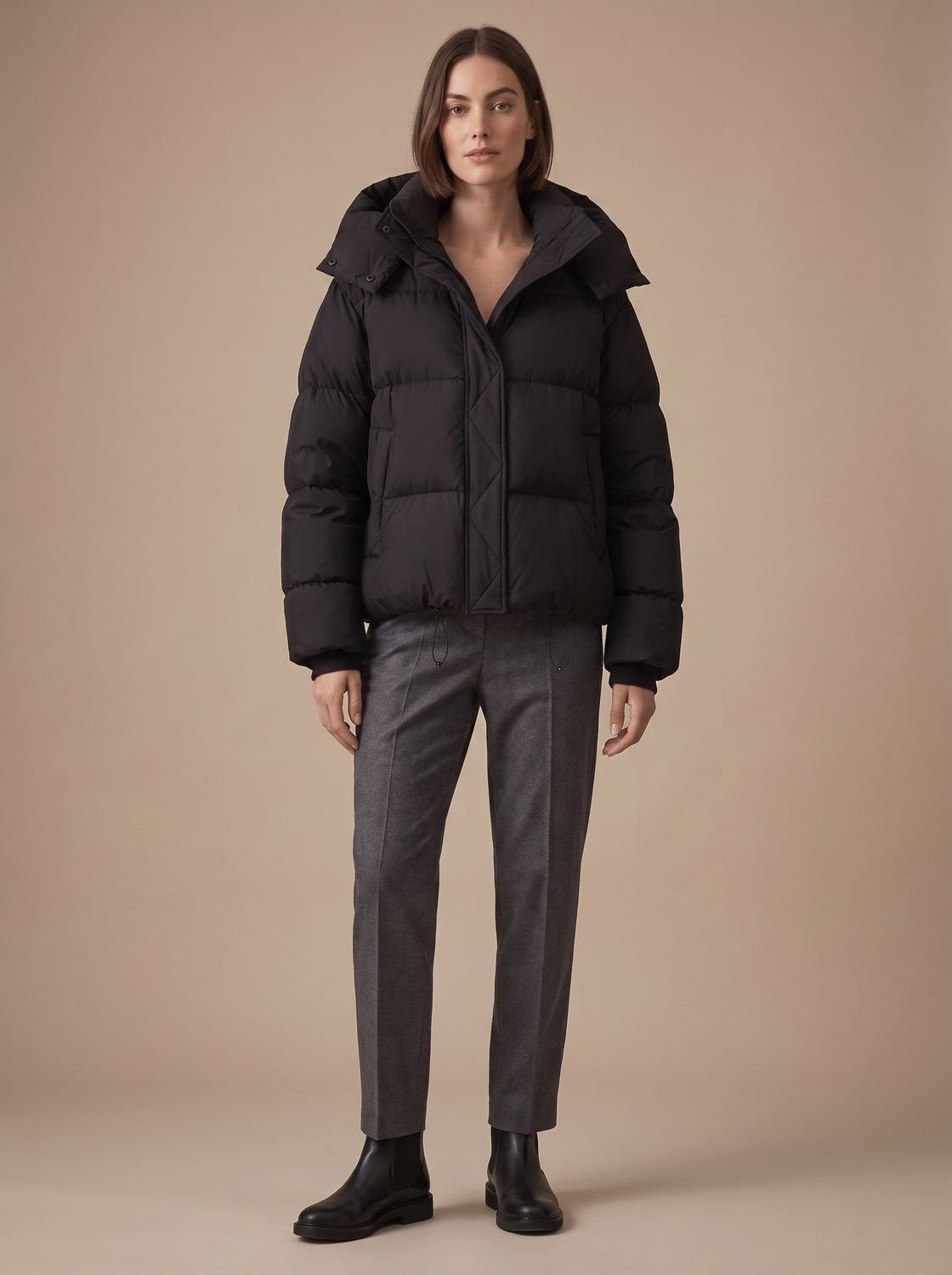 Daunenjacke Damen gefüttert, kurz und Oversize mit Kapuze