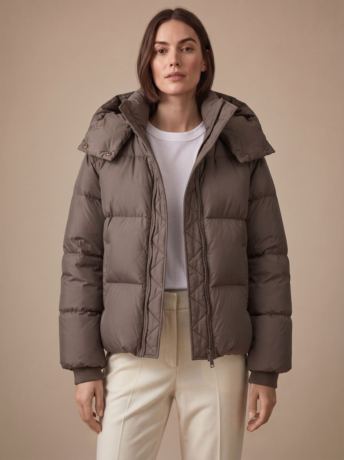 Daunenjacke Damen gefüttert, kurz und Oversize mit Kapuze