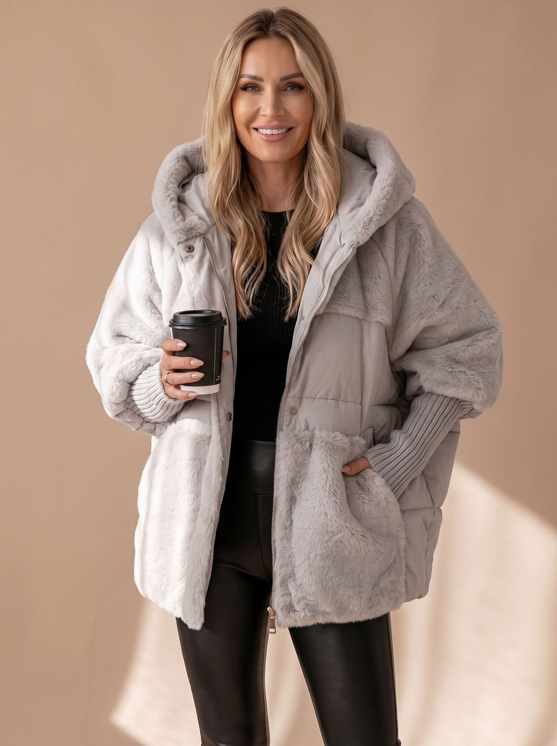 Daunenjacke Damen gesteppt, Oversize mit Kunstfell-Kragen und Kapuze