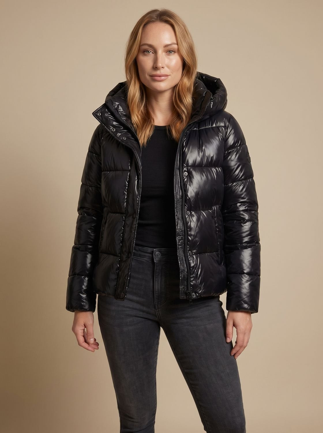Daunenjacke Damen locker geschnitten mit Kapuze, glänzend