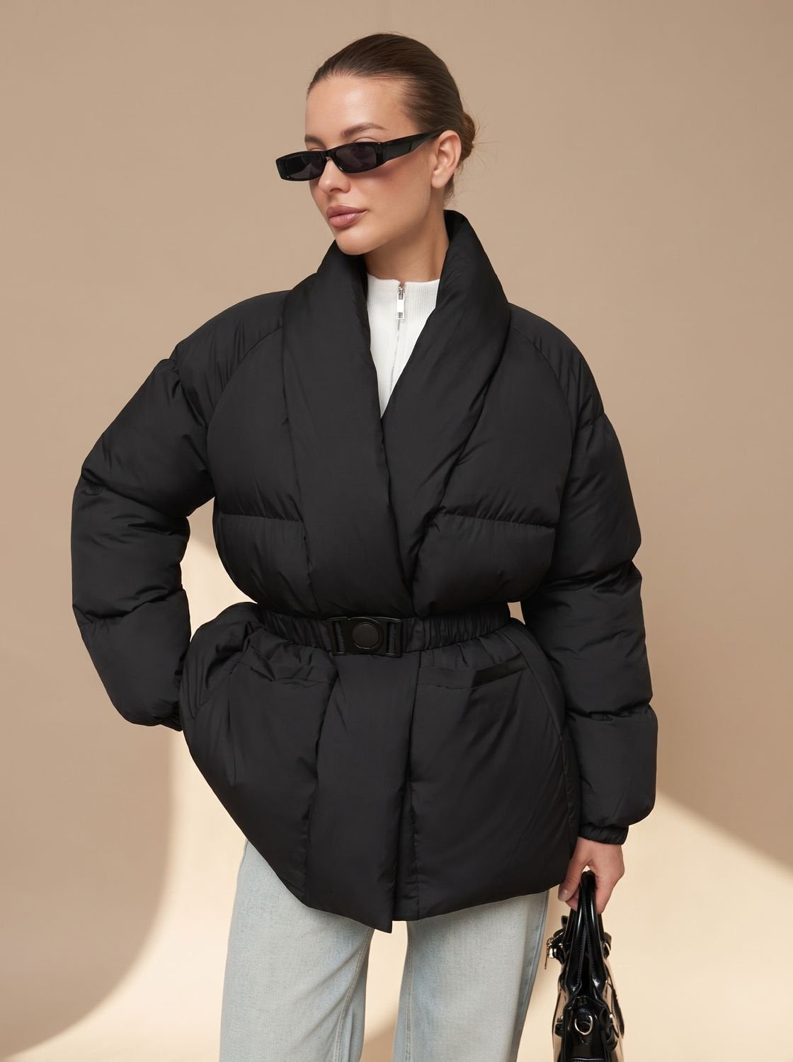 Daunenjacke Damen Oversize mit Gürtel und Stehkragen für den Winter