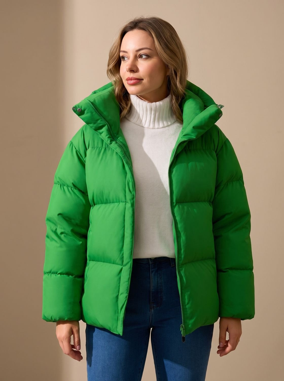 Daunenjacke Damen warm im Oversize-Schnitt mit Kapuze, Winterjacke
