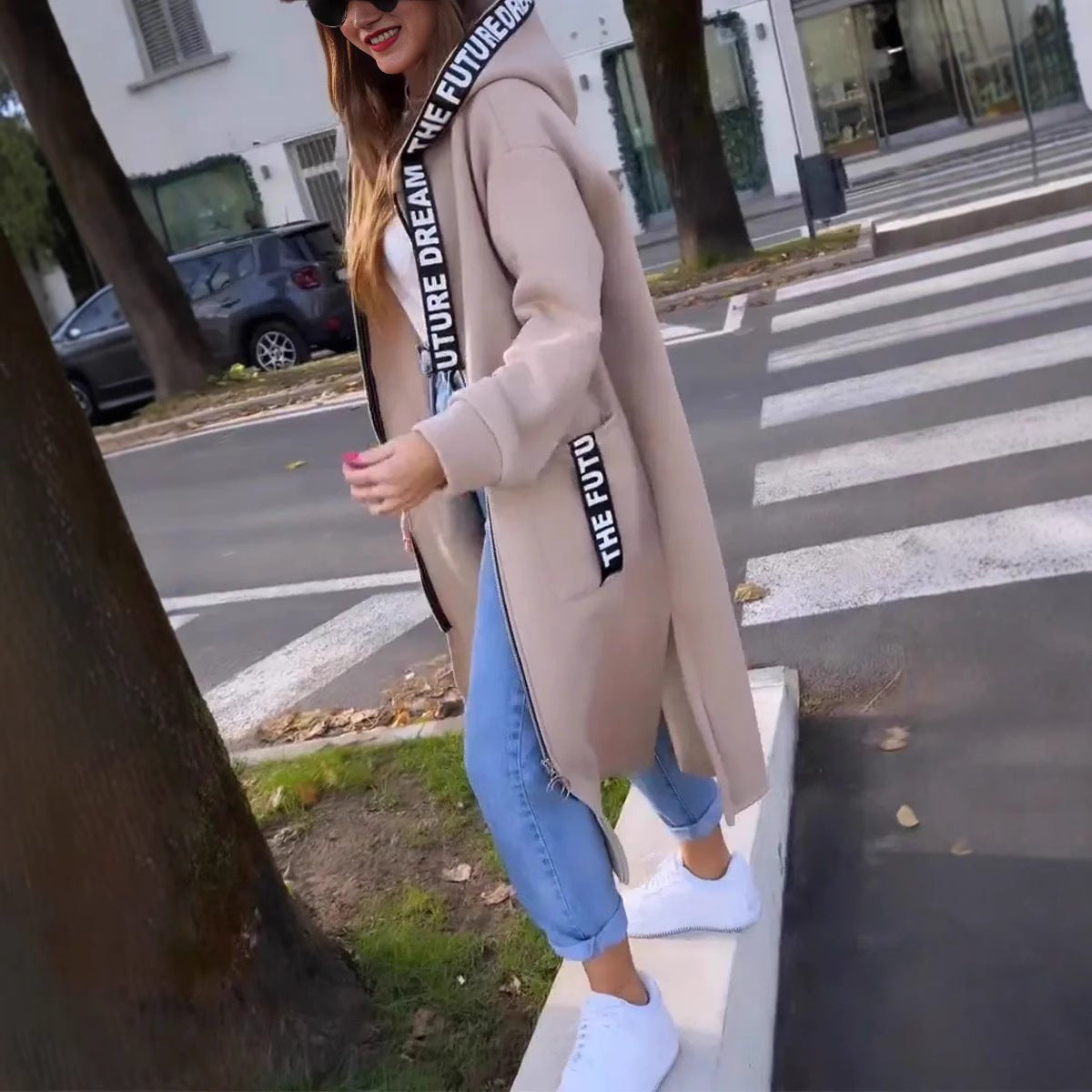 Hoodie Damen Oversize lang mit Kapuze für einen lässigen Look