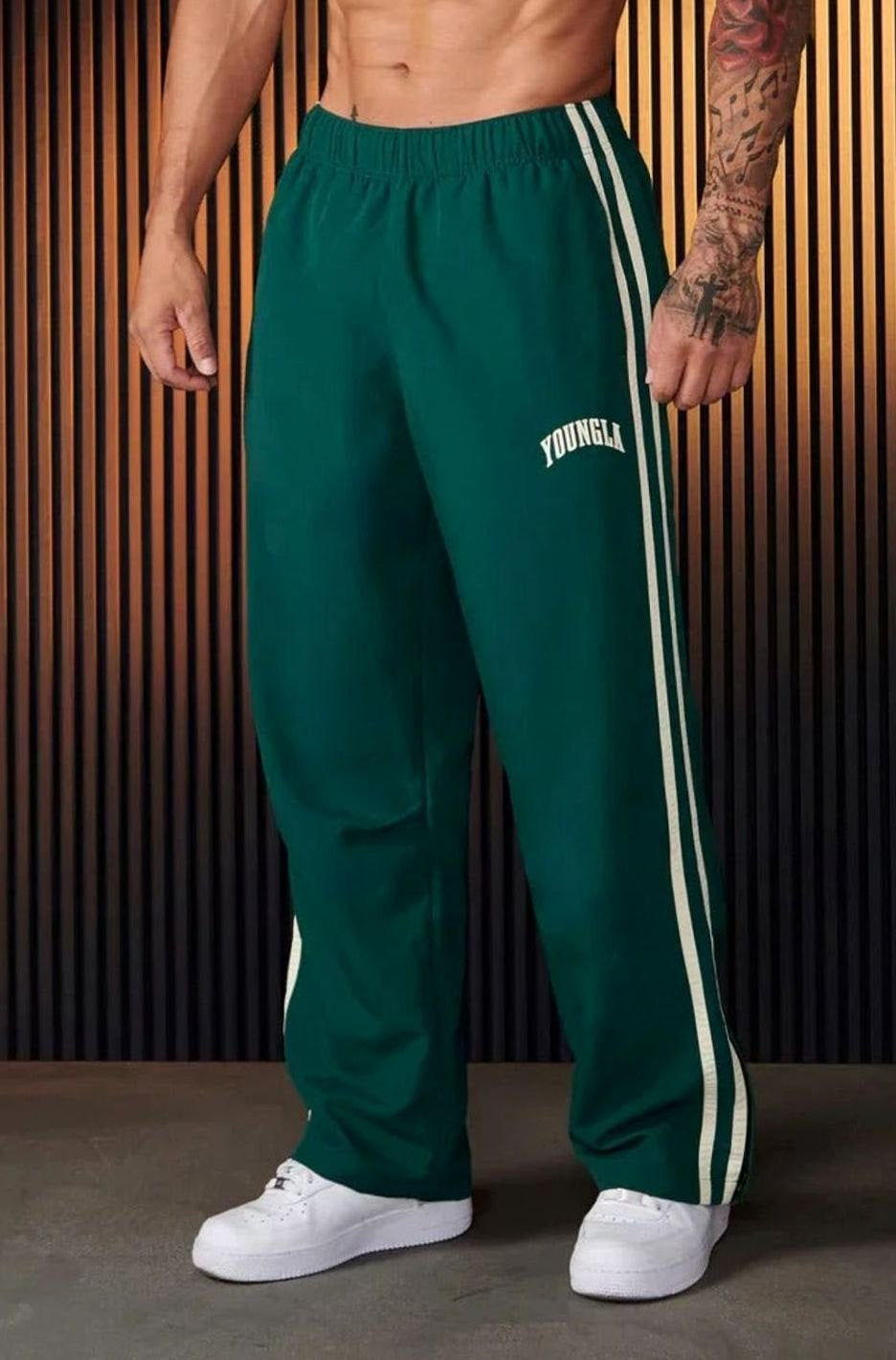 Jogging Hosen Herren mit Streifen, Seitentaschen und elastischem Bund